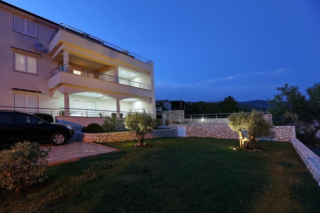 Apartments Villa Residenca 诺维·维诺多尔斯基 客房 照片