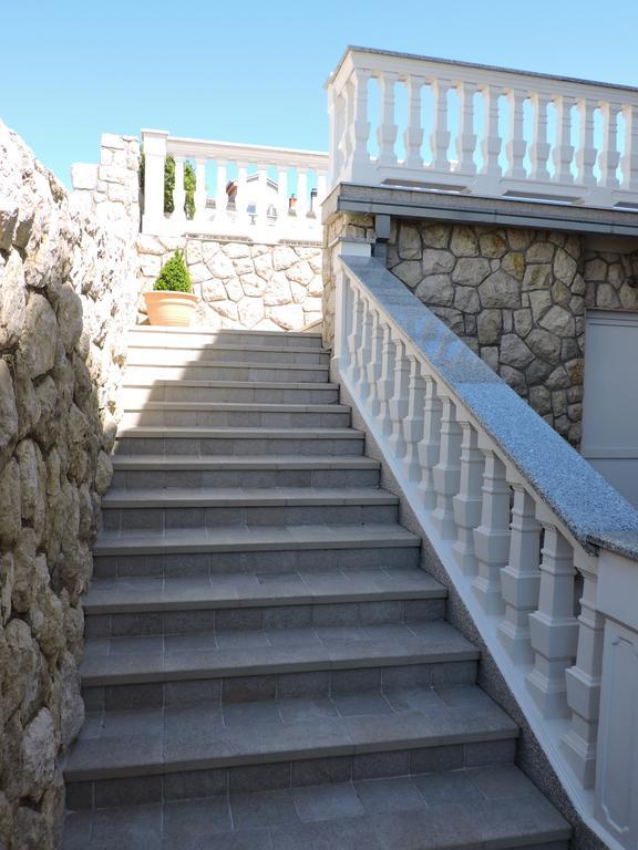Apartments Villa Residenca 诺维·维诺多尔斯基 外观 照片